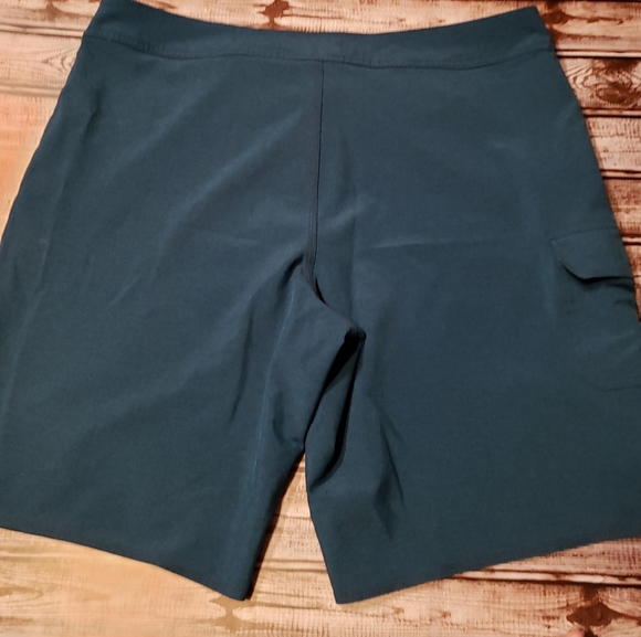 Billabong board shorts - Picture 2 of 5